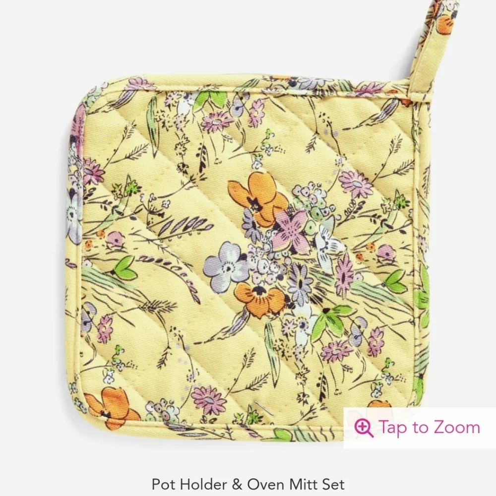 Vera Bradley Pot Holder & Oven Mitt Set NWT